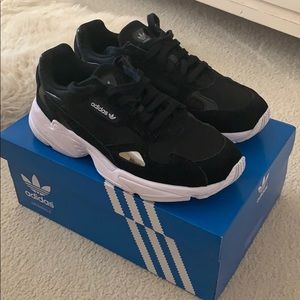 adidas Originals Falcon